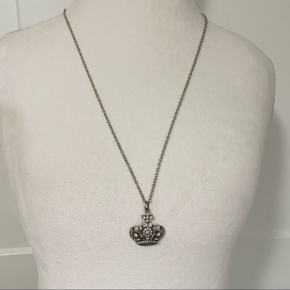 Silver Crown Pendant Necklace